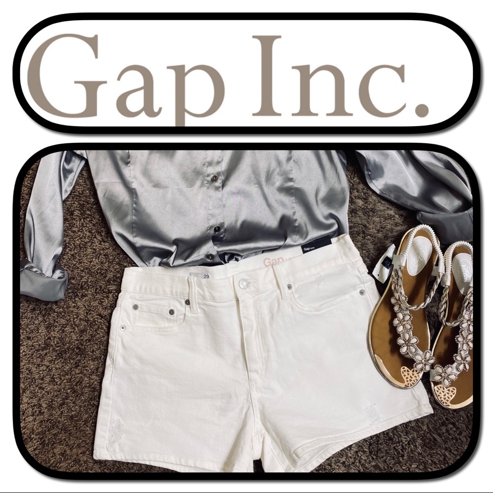 New Crisp White 5 Pocket Distressed Denim Shorts
